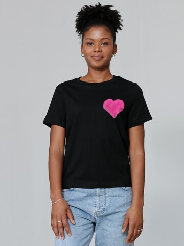 T-shirt 'Pink Heart' Watapparel en noir : devant