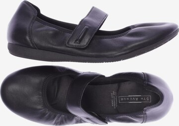 5TH AVENUE Flats & Loafers in 38 in Black: front