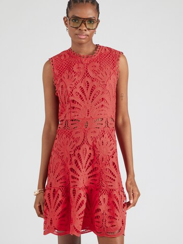 Morgan - Vestido en rojo: frente