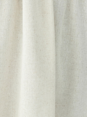 Willa Рокля 'MANIA' в бяло