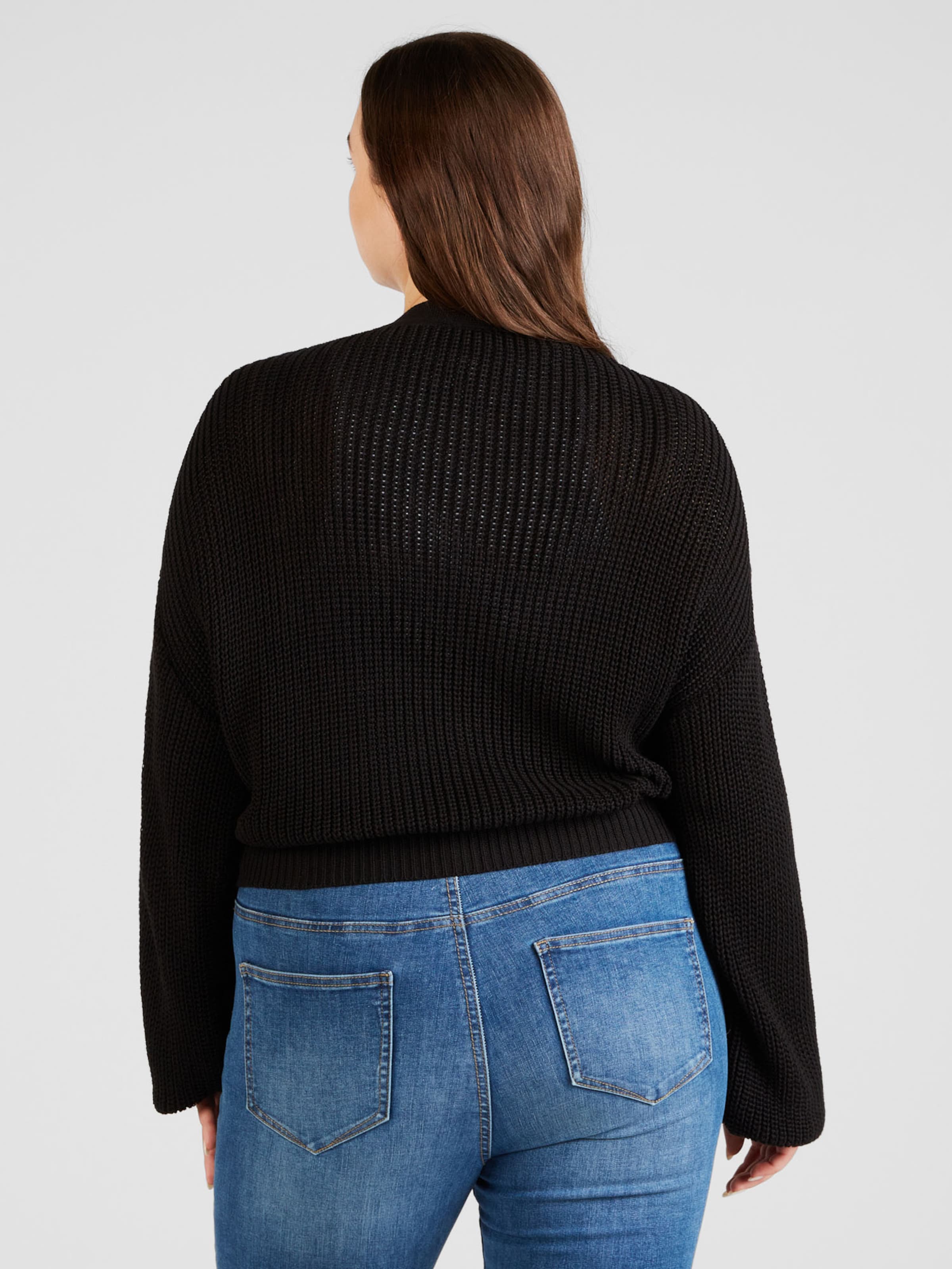 7xl sweater deals