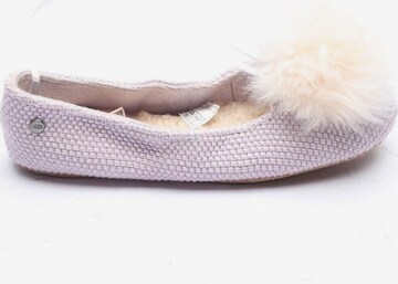 UGG Flats & Loafers in 38 in Purple: front