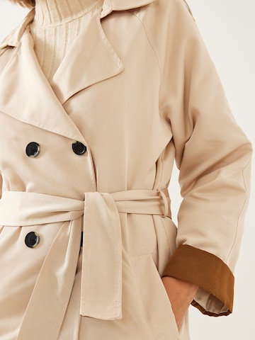 Bianco Lucci Tussenmantel in Beige