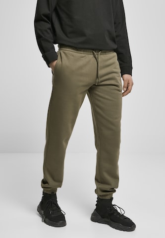 Urban Classics Tapered Trousers in Green: front