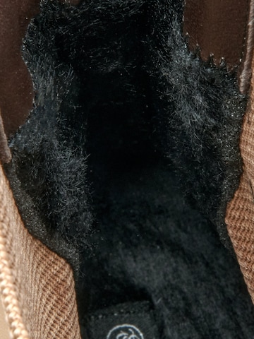 Estro Chelsea boots '1210-03' in Beige