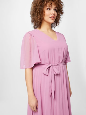 Robe ONLY Carmakoma en rose