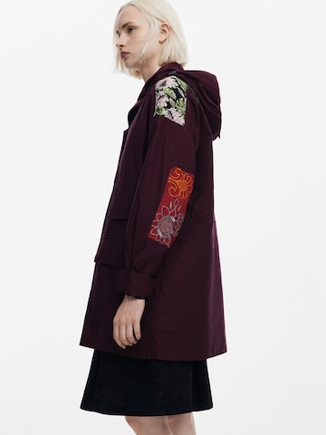 Parka mi-saison Desigual en rouge