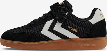Hummel Sneakers in Black: front