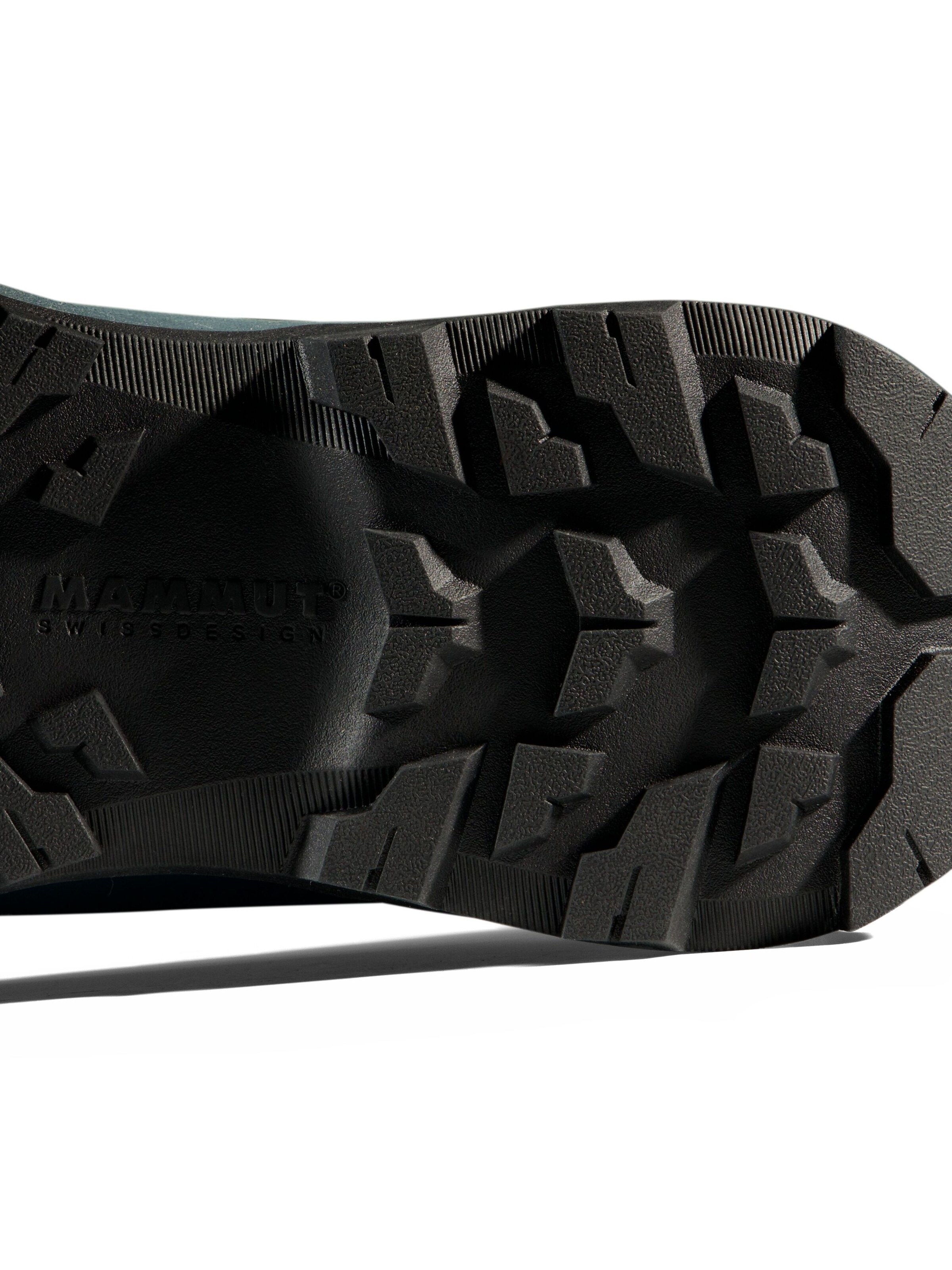 MAMMUT Flats 'Sertig III' in Green