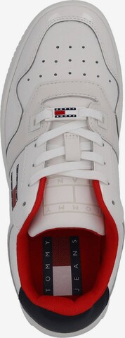 TOMMY HILFIGER Schnürschuh 'EN0EN02206' in Weiß