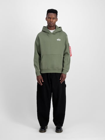 ALPHA INDUSTRIES Свитшот 'Signature' в Зеленый