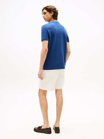 TOMMY HILFIGER T-shirt i blå