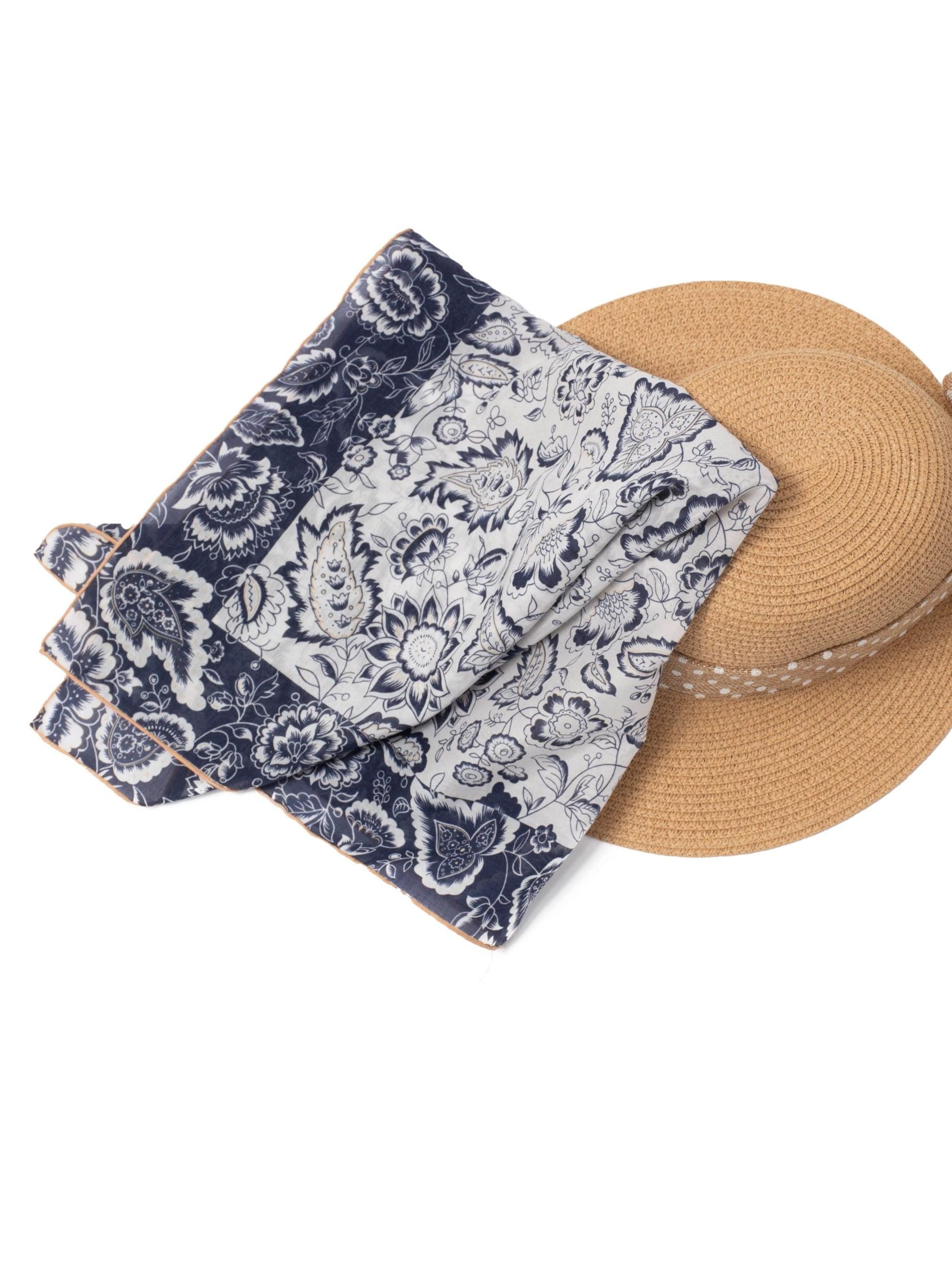 MayTree Sjaal 'Seidentuch mit Baumwolle' in Blauw