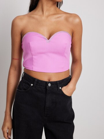 NA-KD Top in Roze: voorkant