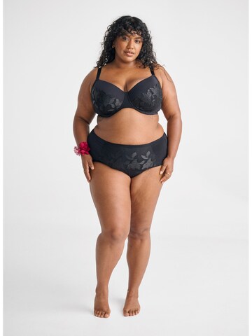 Devoted by Zizzi Slip 'Lani' in Schwarz