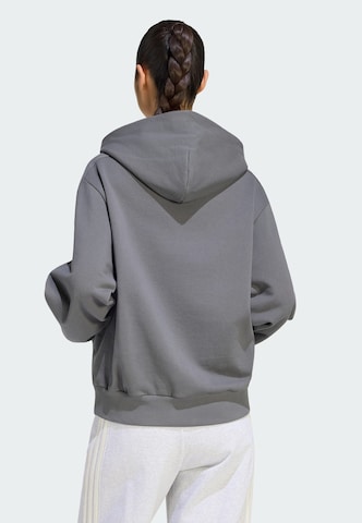 ADIDAS SPORTSWEAR - Sweatshirt de desporto 'AK' em cinzento