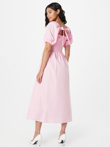 Dorothy Perkins Платье в Ярко-розовый