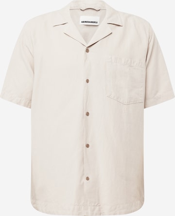 Coupe regular Chemise 'Lovdag' ARMEDANGELS en beige : devant