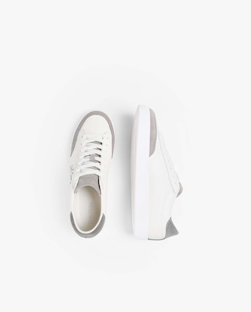 balts Scalpers Zemie brīvā laika apavi ' '