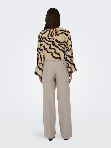 ONLY Wide leg Pleat-front trousers 'KIRA-MELLIE' in Beige