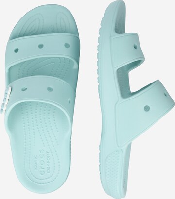 Crocs Pantofle 'Classic' – modrá