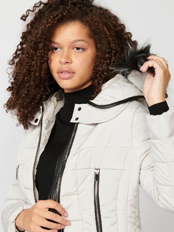 KOROSHI Winter Jacket in White