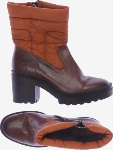 FLY LONDON Dress Boots in 40 in Orange: front