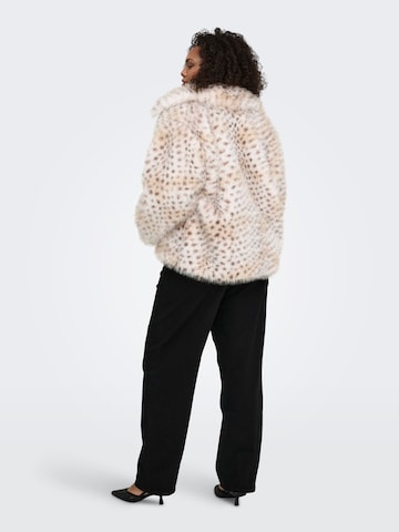 Giacca di mezza stagione di ONLY Carmakoma in beige