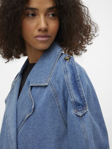 VERO MODA Tussenjas 'Celesta' in Blauw