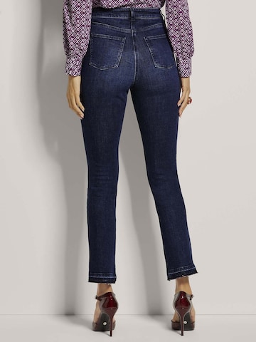 MADELEINE Tapered Jeans in Blau