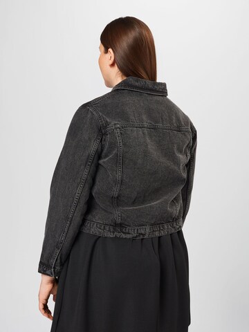 Vero Moda Curve Between-Season Jacket 'Mikky' in Black