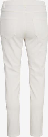 Coupe slim Jean 'Zelina' Kaffe en blanc