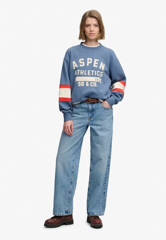 Sweat-shirt 'Aspen Athletics Preppy Ski' Superdry & Co en bleu