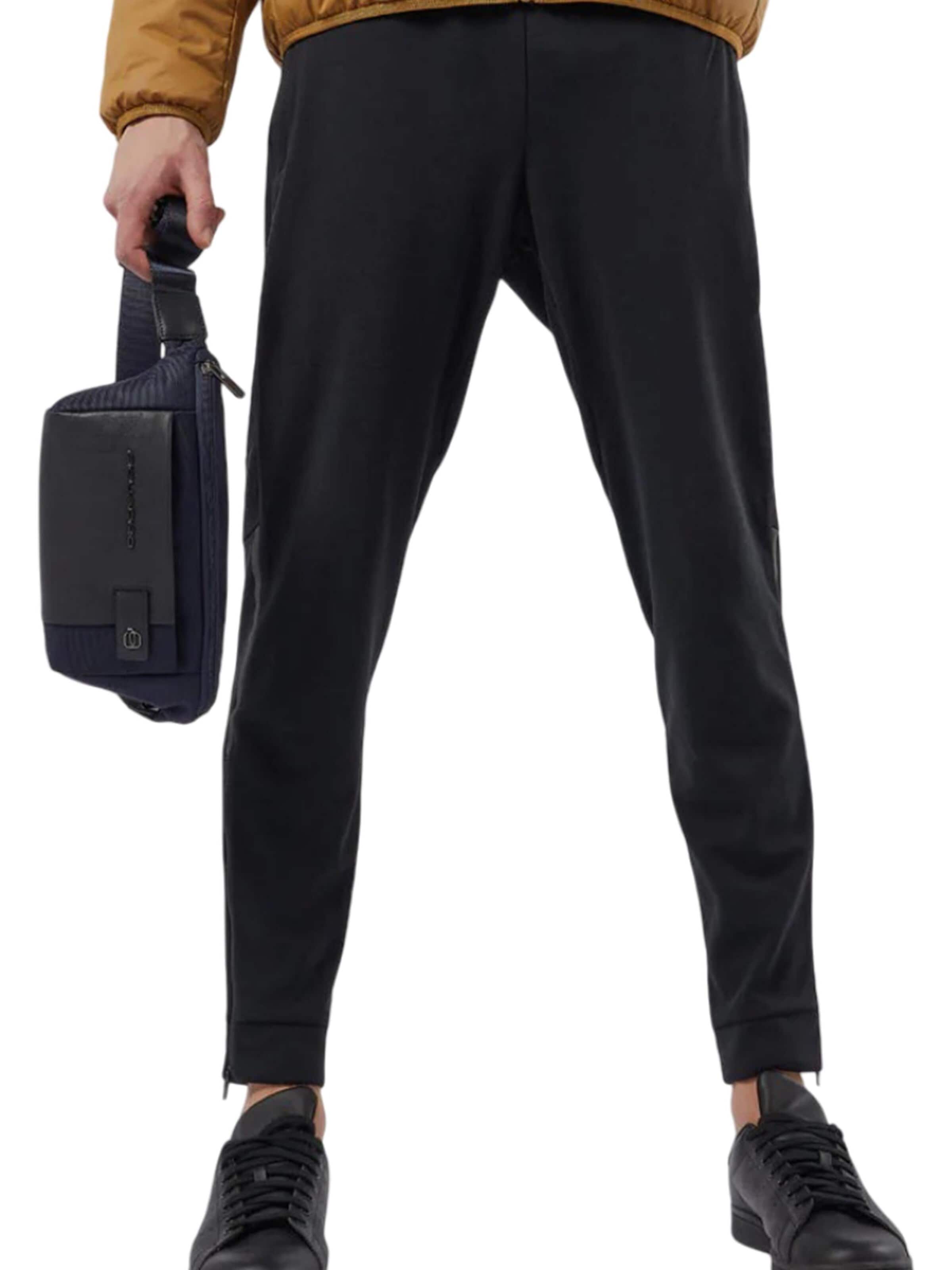 Piquadro - Bolso de hombro en negro: frente