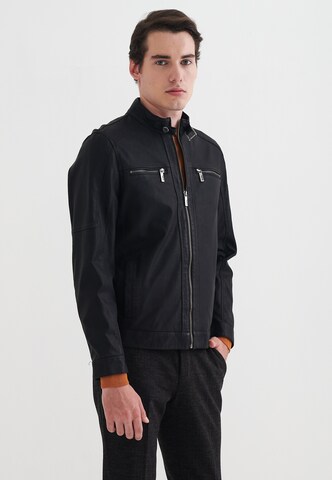 PIERRE CARDIN Between-Season Jacket in Black