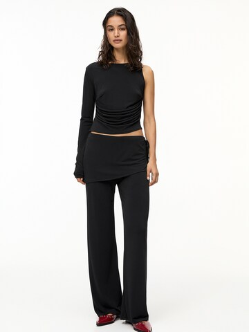 Pull&Bear Majica | črna barva