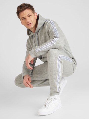 Nike Sportswear Jogginganzug 'CLUB FLEECE' in Grau