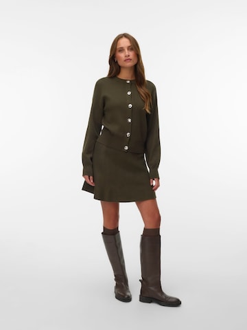 VERO MODA Gebreid vest 'Noella' in Groen: voorkant