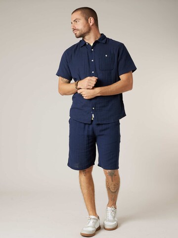 Coupe regular Chemise 'Squizz' Deeluxe en bleu