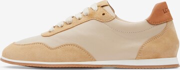 LOTTUSSE Sneakers laag 'Mancor' in Beige: voorkant