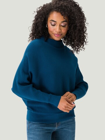 zero Pullover mit hohem Kragen in Blau: Vorderseite