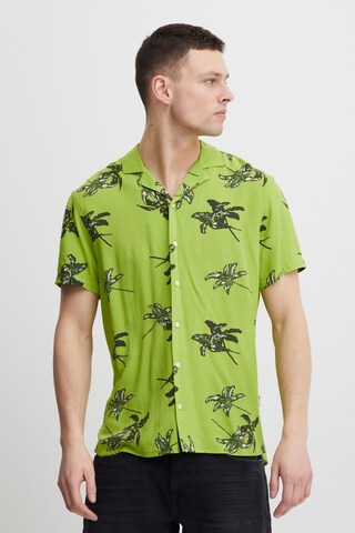 BLEND Regular fit Button Up Shirt in Green: front