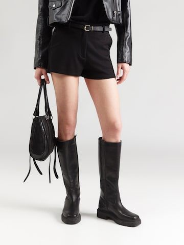 Regular Pantalon chino 'Leonora' ABOUT YOU en noir : devant