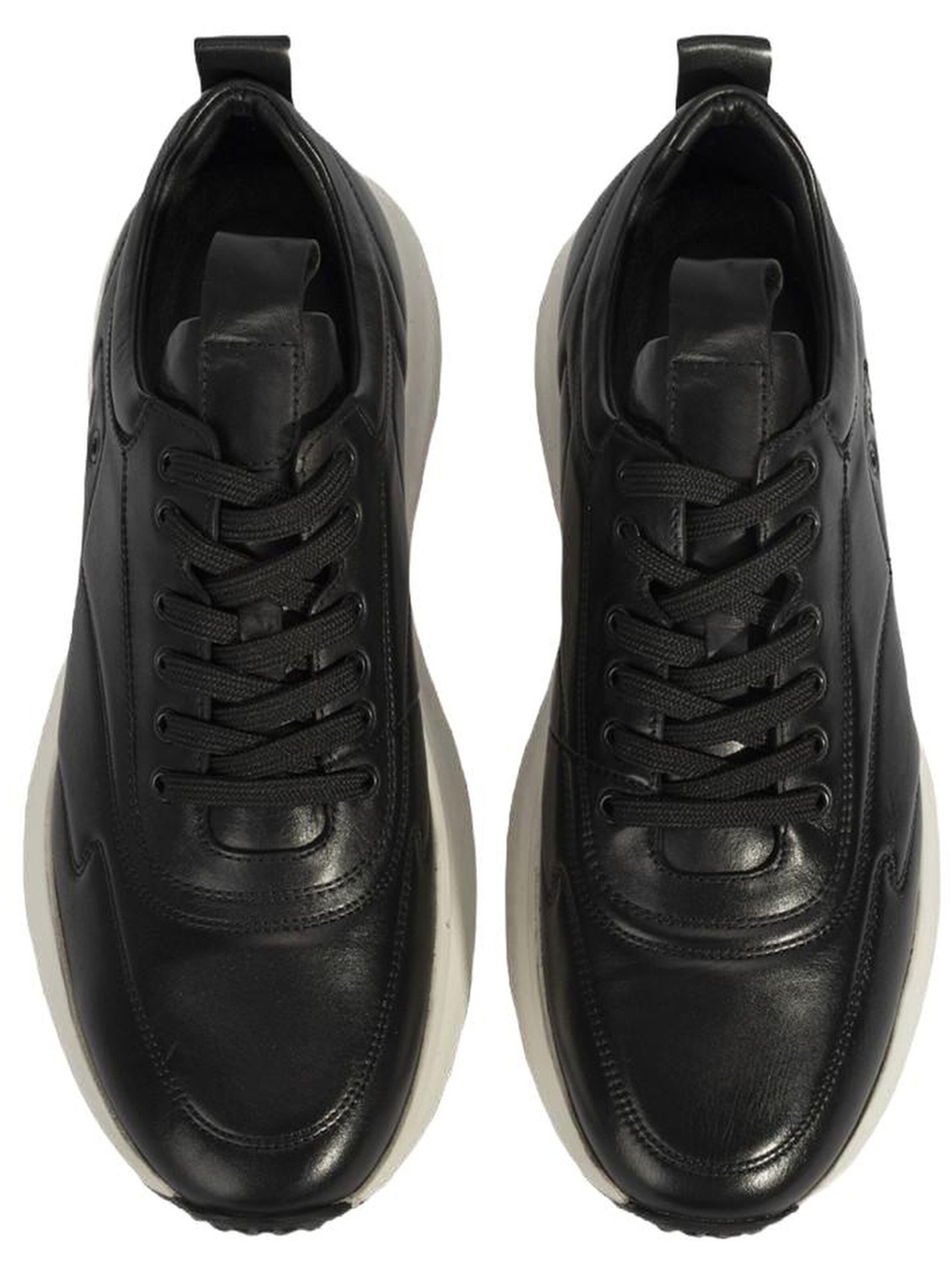 Desa Slipper 'Trainer'‌‌ in Schwarz