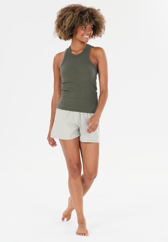 Athlecia Sports top 'Lankae' in Green