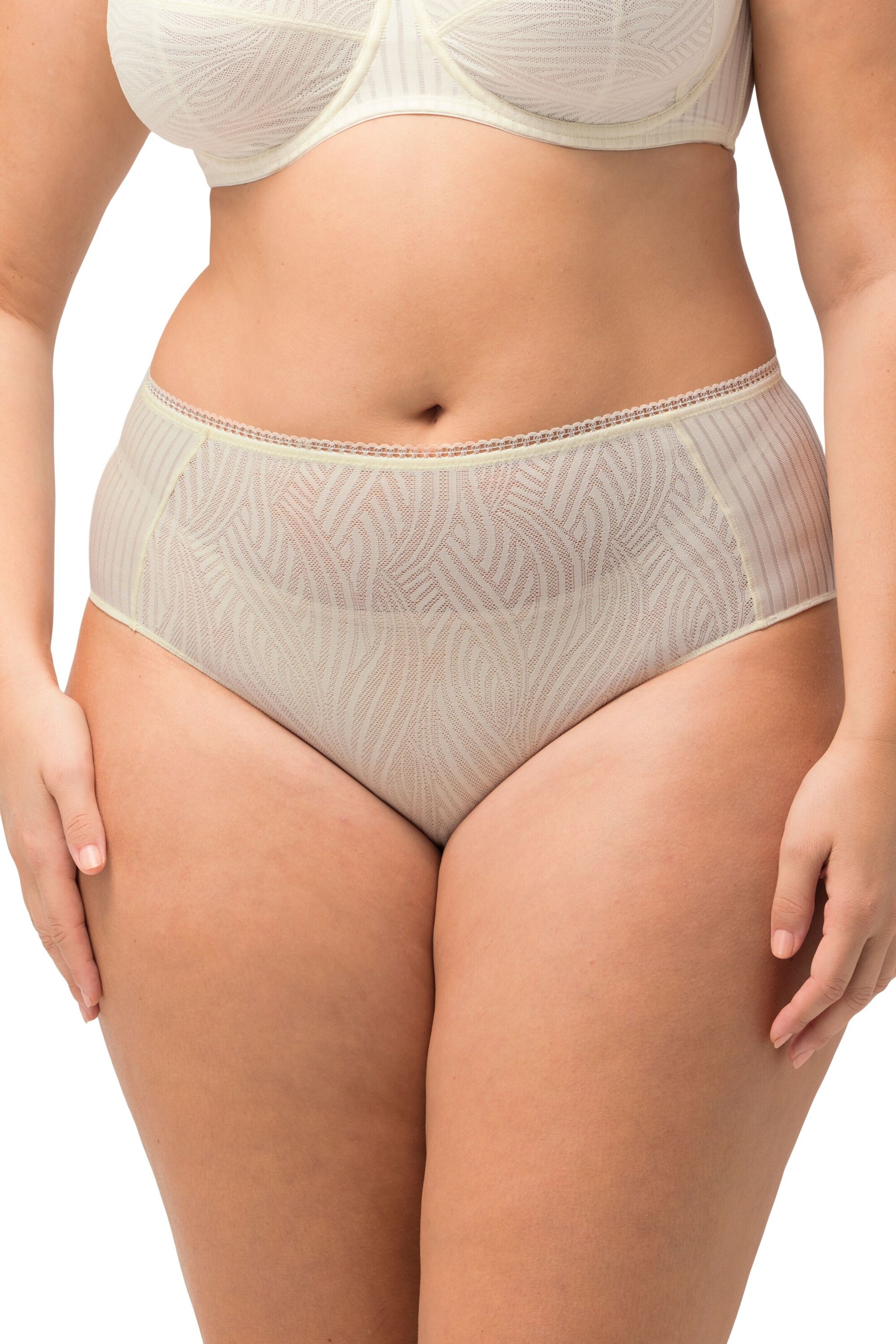 Ulla Popken Slip in Beige: Vorderseite