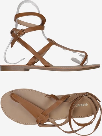 even&odd Sandalen 38 in Braun: Vorderseite