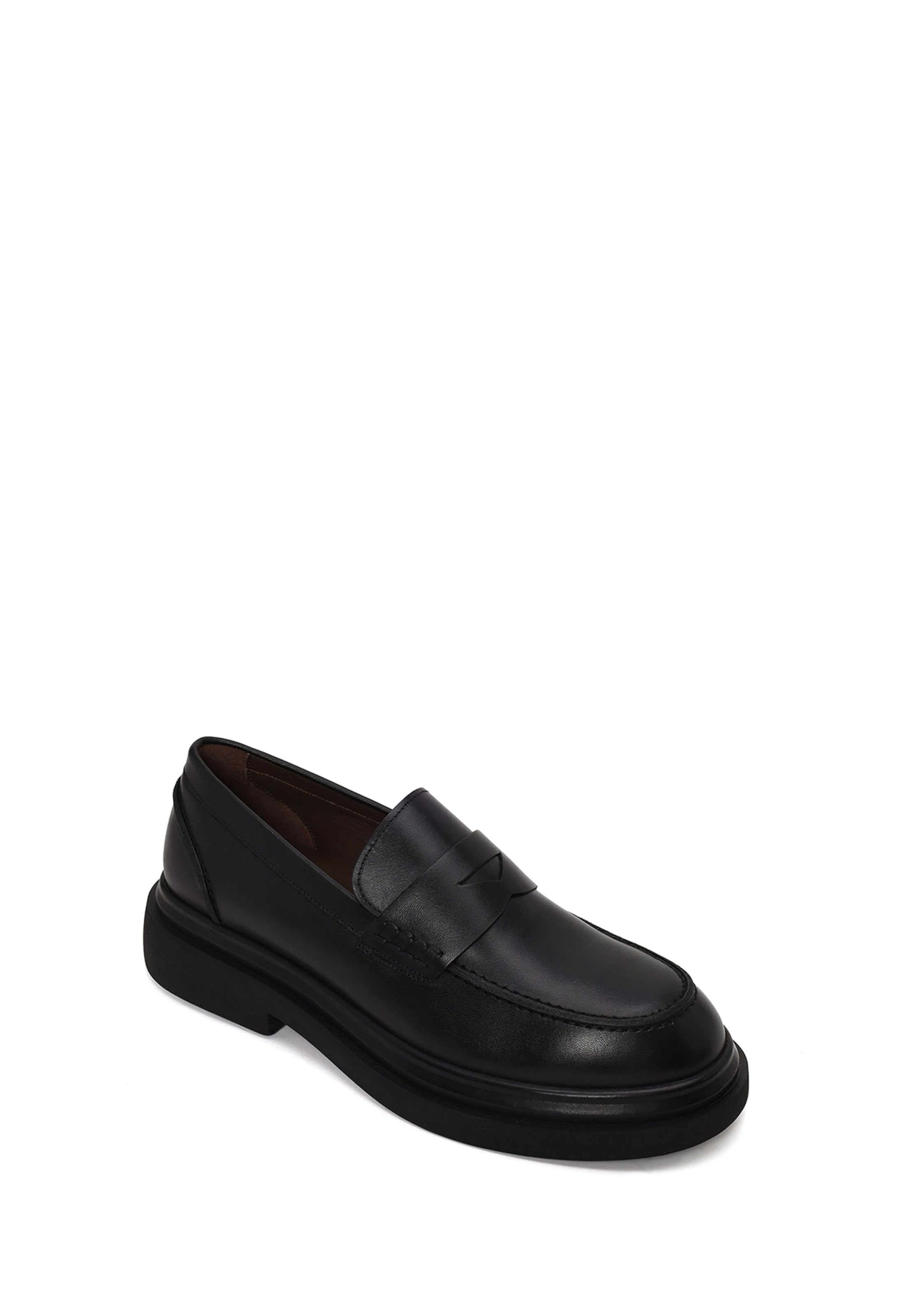 Derimod Classic Flats in Black