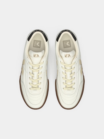 Veja Sneakers laag 'Panenka' in Wit