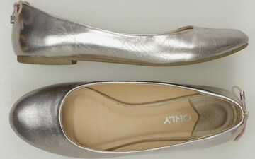 ONLY Flats & Loafers in 38 in Silver: front